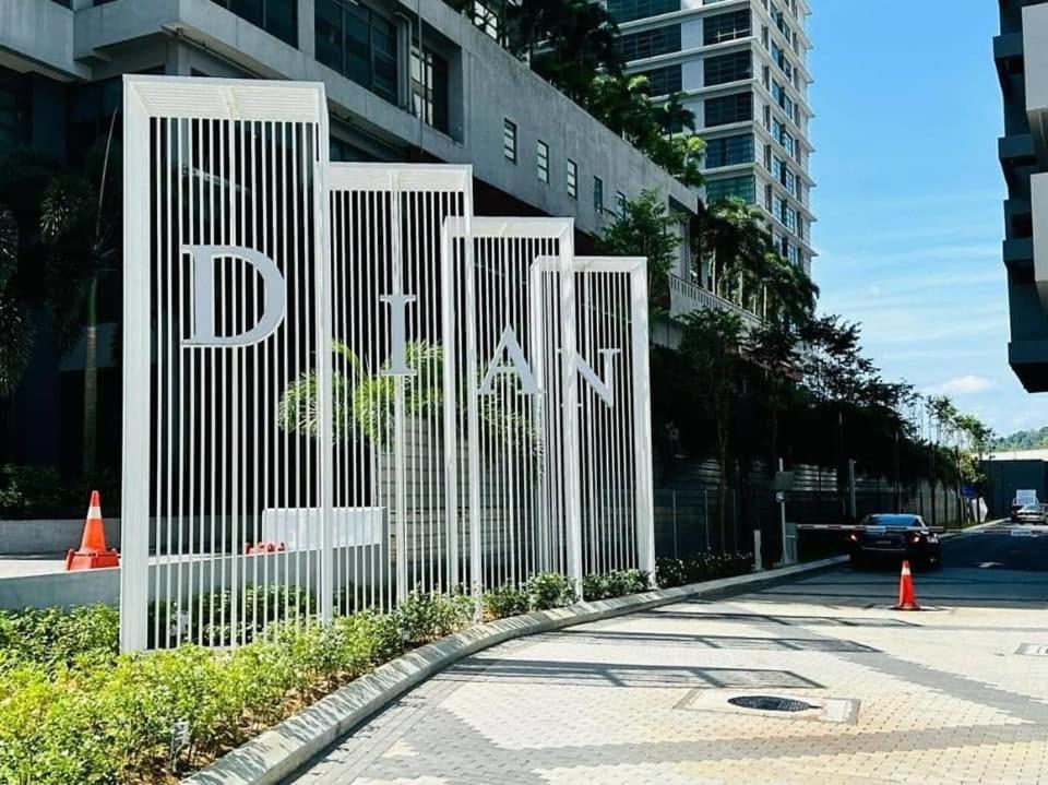 Suzi's At Dian Residency Shah Alam